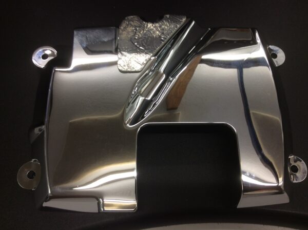 1998 Yamaha Cylinder Head Cover - Image 2