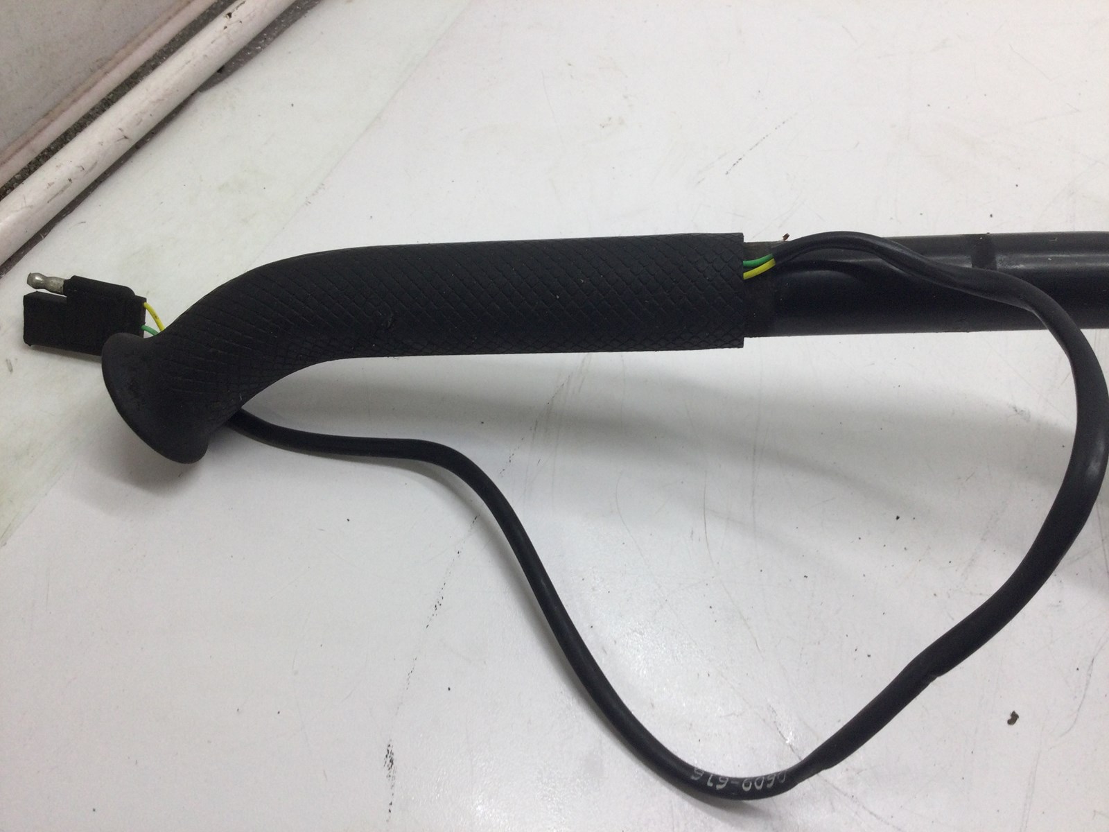 2003 Arctic Cat Handlebar w/ 2X Heated grip And Adjusting Block - Image 3