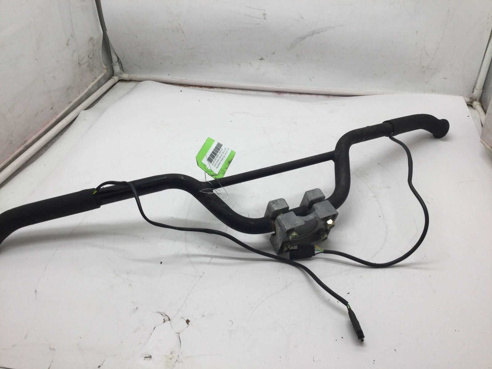 2003 Arctic Cat Handlebar w/ 2X Heated grip And Adjusting Block