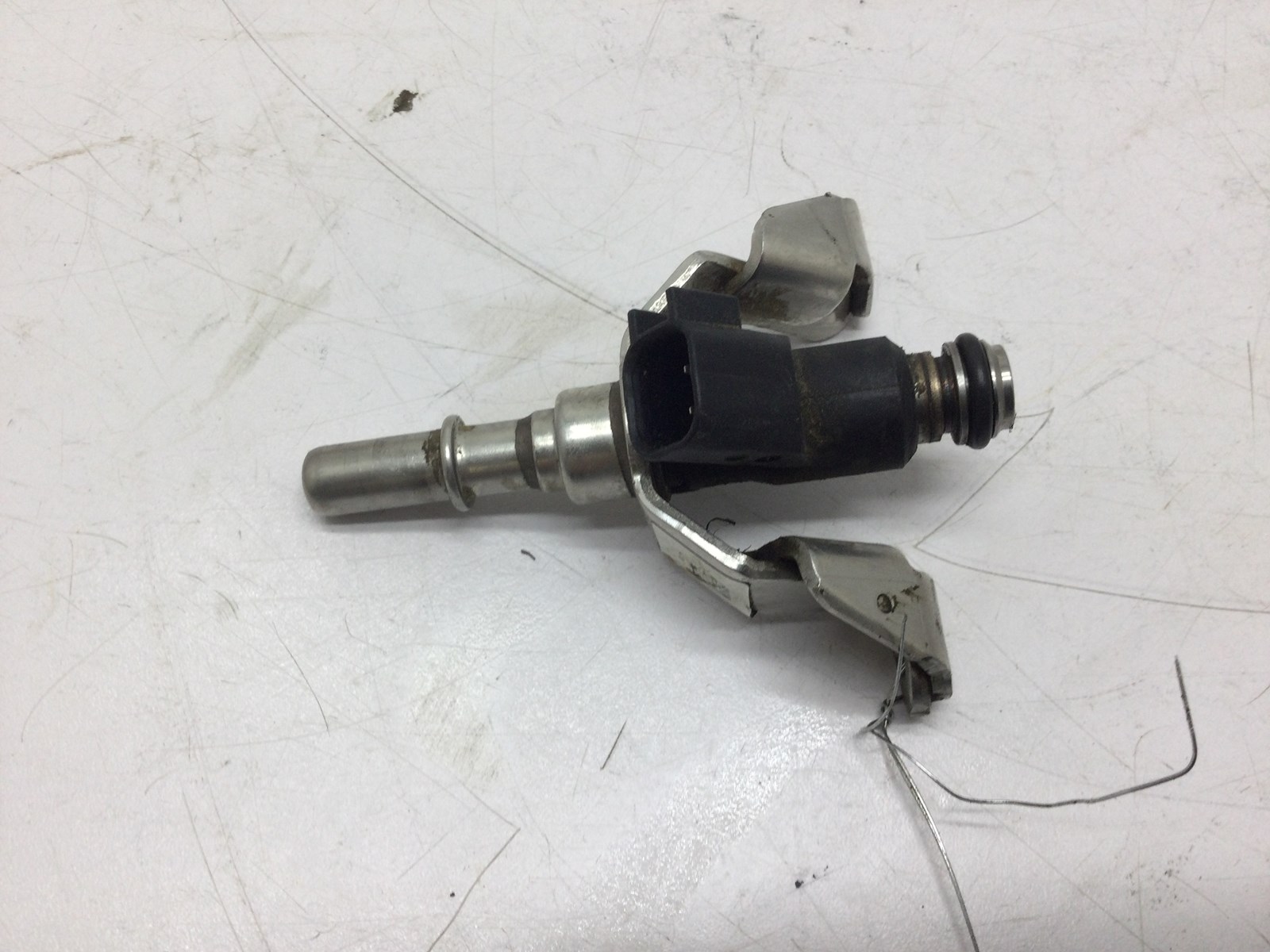 2015 Polaris Fuel Rail w/ Injector - fits Sportsman Ace 325 - Image 3