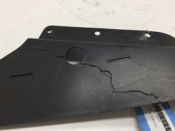 2006 Polaris RH Radiator Side Shield - fits  Magnum 330 - Image 4
