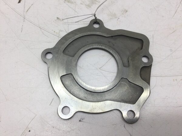 2006 Polaris Oil Pump Cover - fits Magnum 330 - Image 2