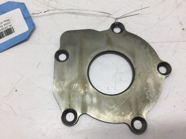 2006 Polaris Oil Pump Cover - fits Magnum 330 - Image 3
