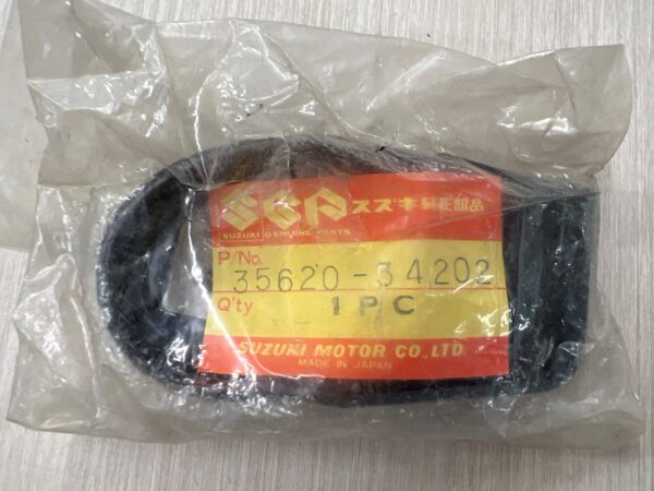 1982 Suzuki Bracket, Rear Turn Signal RH Rear