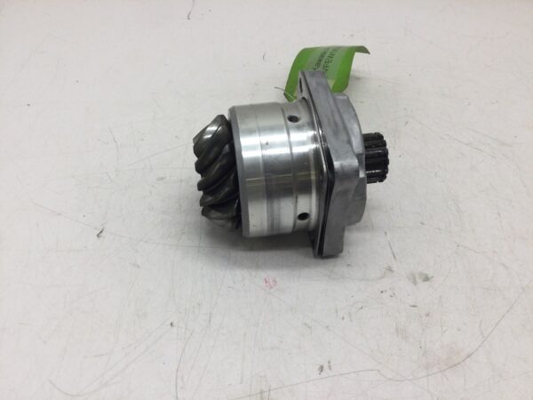 2002 Kawasaki drive gear 12 tooth with housing - Image 3