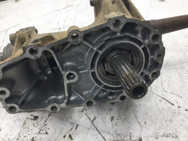 2002 Kawasaki REAR DIFFERENTIAL INCLUDES REAR AXLE AND HUBS . - Image 5