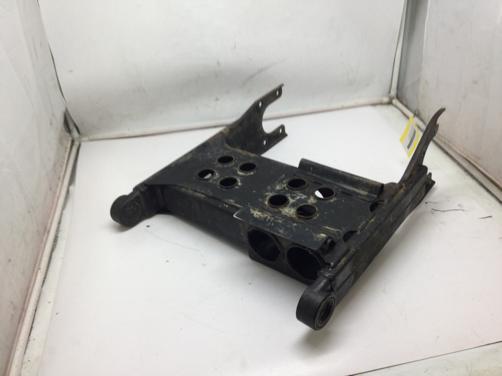 2004 Bombardier Swing Arm - Image 3