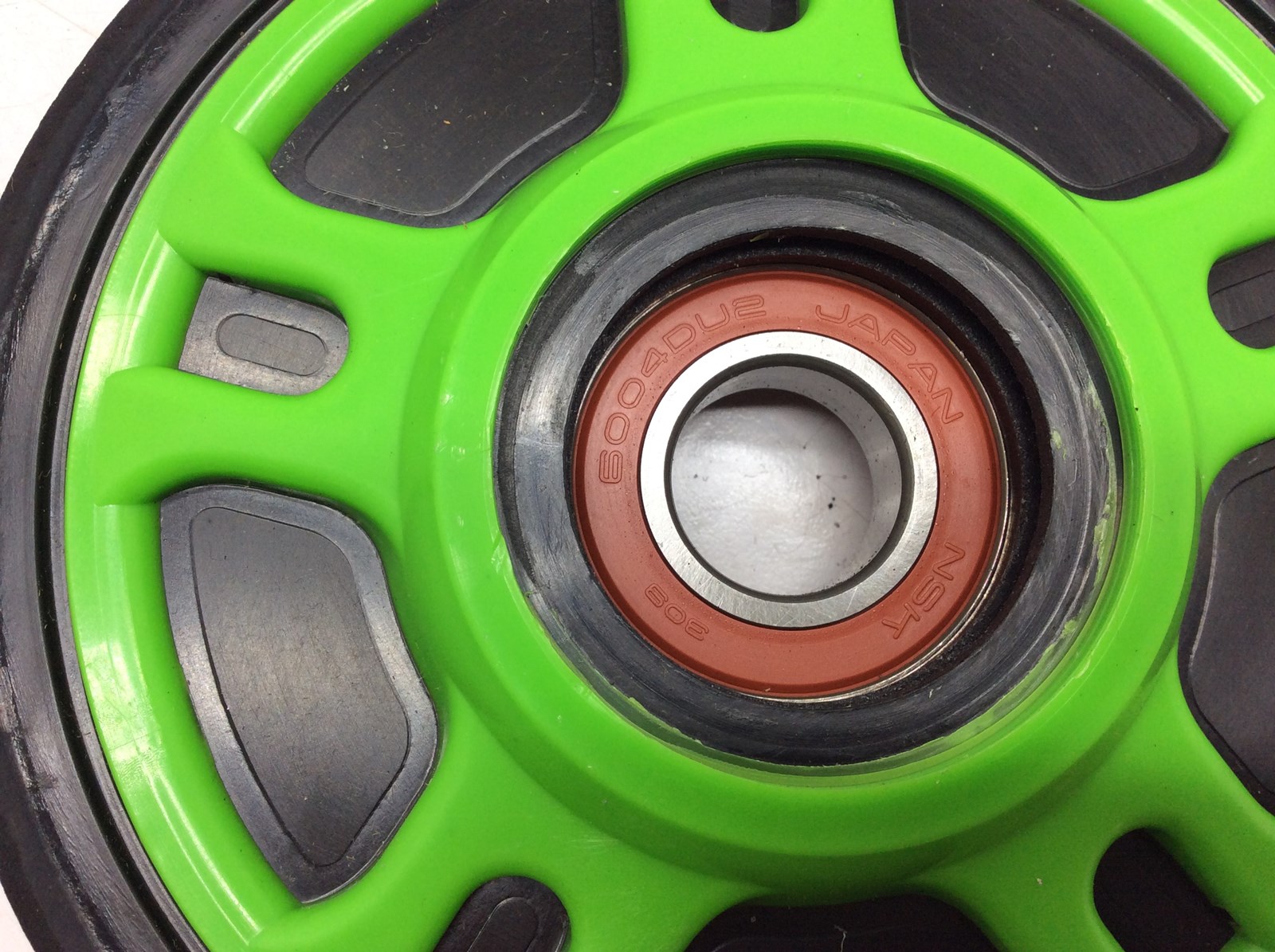 New Old Stock OEM Arctic Cat Green Idler Wheel - SEE DESCRIPTION COMMENTS - Image 2