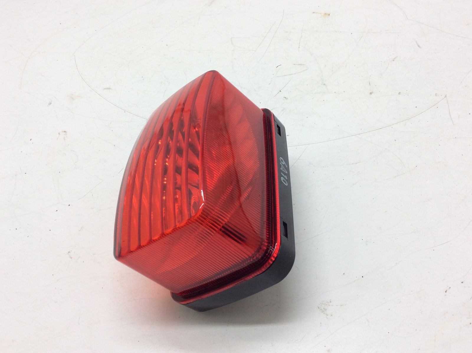 2004 Yamaha Tail Light Lens and Base - Image 2