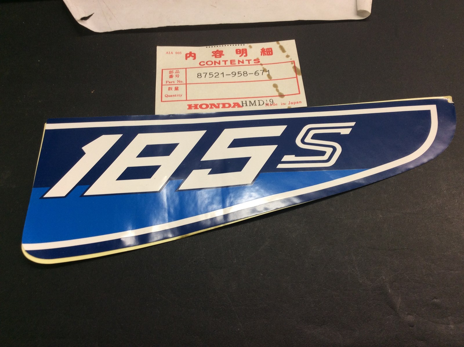 1982 Honda Emblem Right Rear Fender "185S"