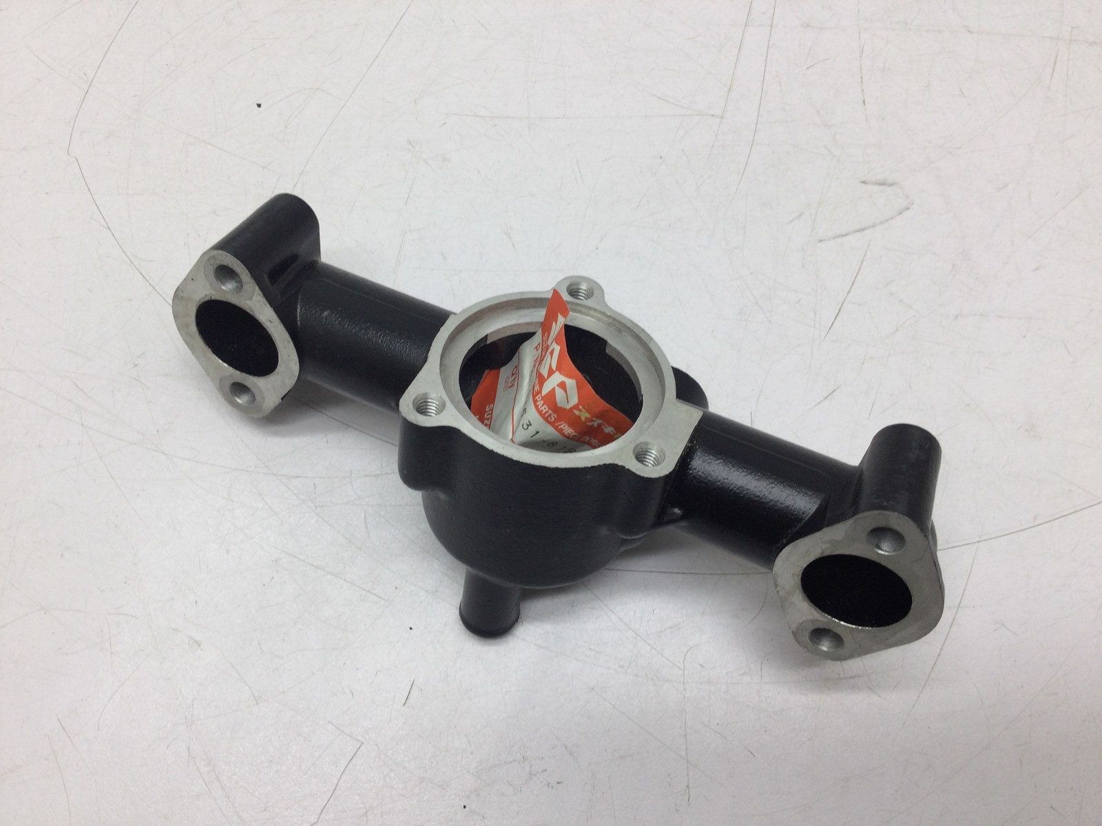 1989 AC WILDCAT 650 L/C Thermostat Manifold - Image 2