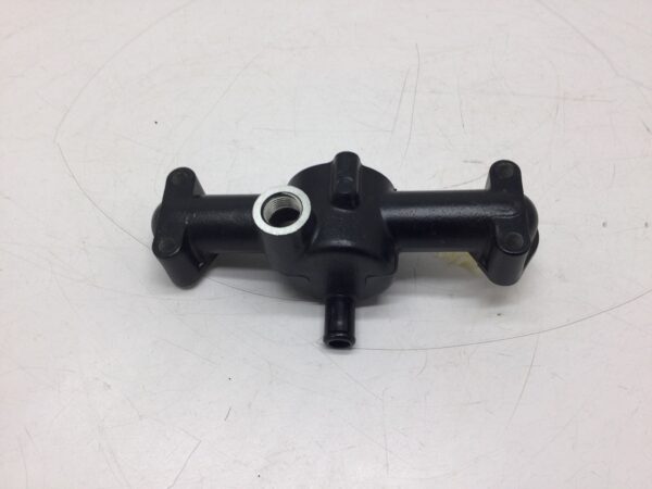 1989 AC WILDCAT 650 L/C Thermostat Manifold - Image 4