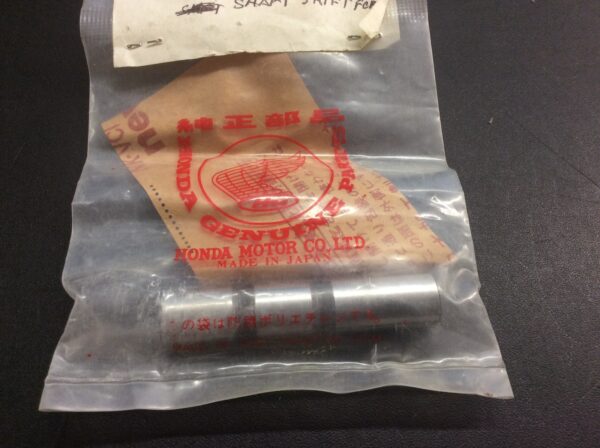 1971 Honda Shaft Gearshift Fork - Image 2