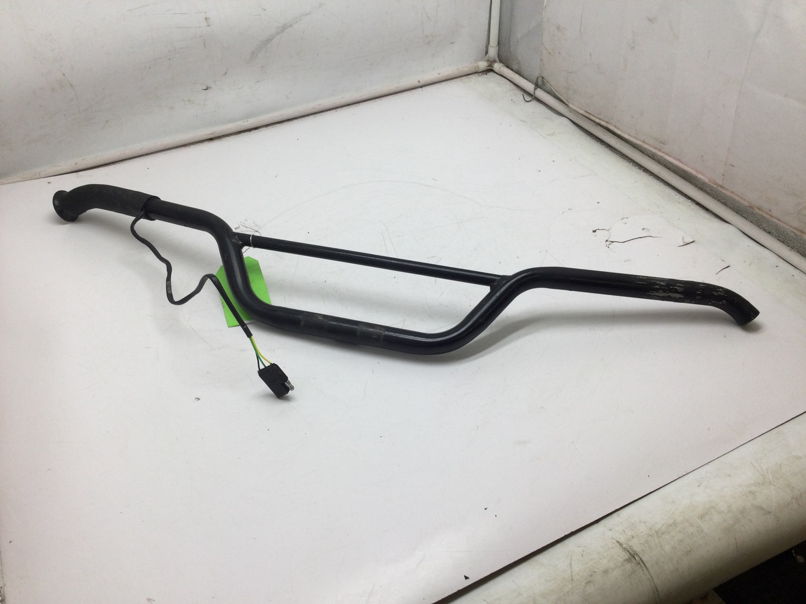 2004 Arctic Cat Handlebar - Image 3