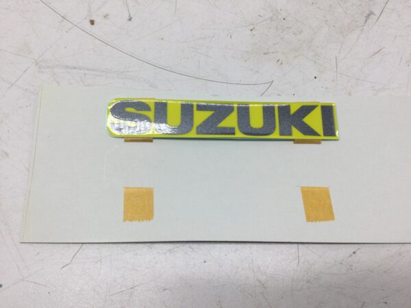 2002 Suzuki 'SUZUKI' Decal - Image 4