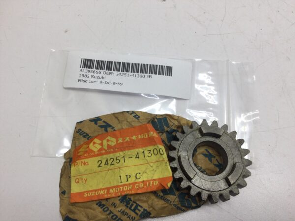 1982 Suzuki 5th Drive Gear - Image 5