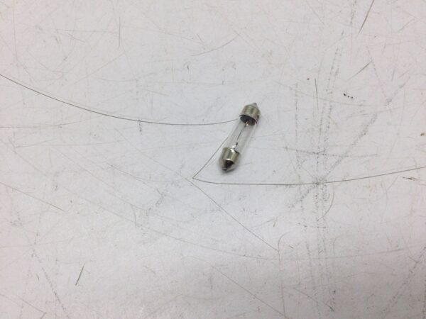 6V5W bulb - fits DS80 - Image 2