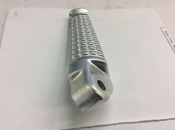 2003 Suzuki Bar, Pillion Left Hand Footrest - Image 3