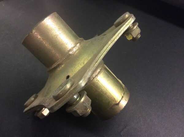 1985 Suzuki Front Wheel Hub - Obsolete - Image 3