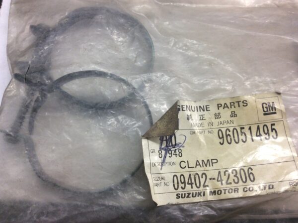 1983 Suzuki Clamp, Intake Pipe