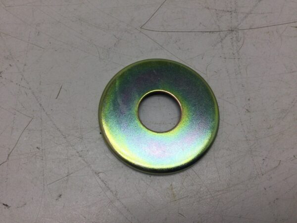1985 Suzuki Center Cap Holder - Image 2