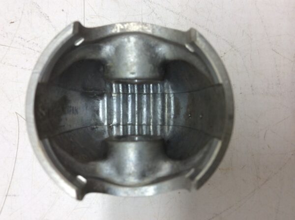1976 Suzuki Piston 0.50 Oversized - Image 3