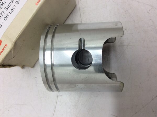1975 Suzuki Piston 0.25 Oversized - Image 3