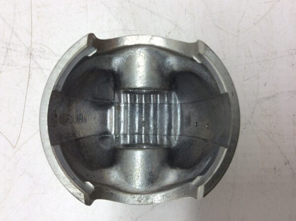 1975 Suzuki Piston 0.25 Oversized - Image 4