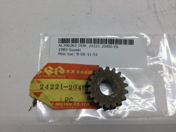 1983 Suzuki 2nd Drive Gear NT:18 - Image 5