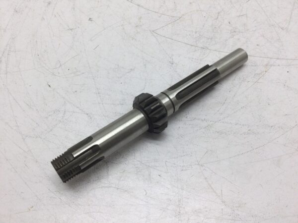 1983 Suzuki Gearbox Countershaft - Image 2