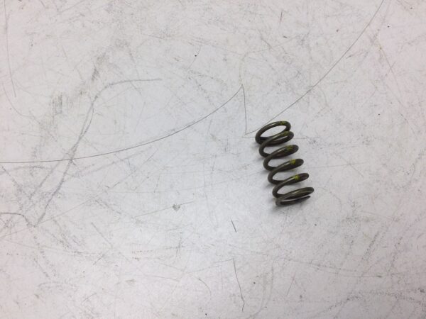 1981 Suzuki Clutch Spring - Image 3