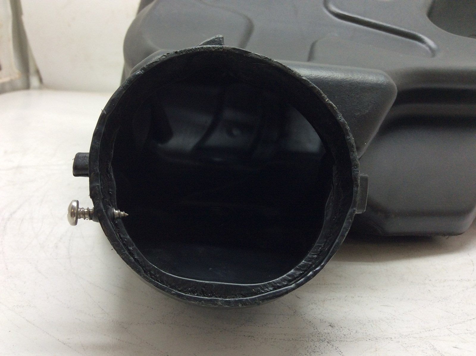 2008 Ski-Doo Air Box Black, Primary Chamber - Image 4