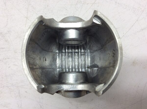 1977 Suzuki Piston OS 0.50 - Image 4