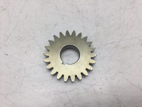 2002 Suzuki Oil Pump Drive Gear - Image 4