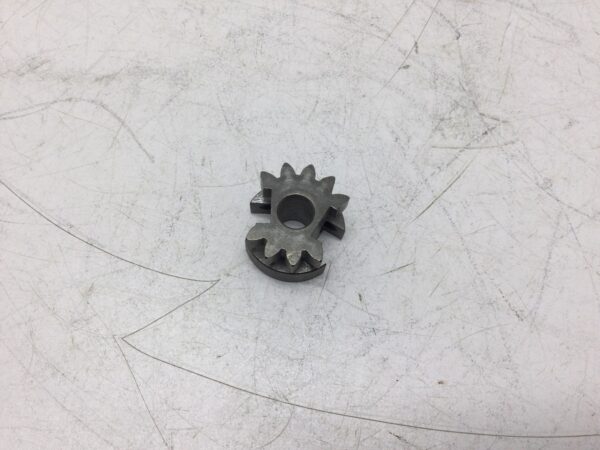 1984 Suzuki Driven Gear - fits DR125 - Image 2