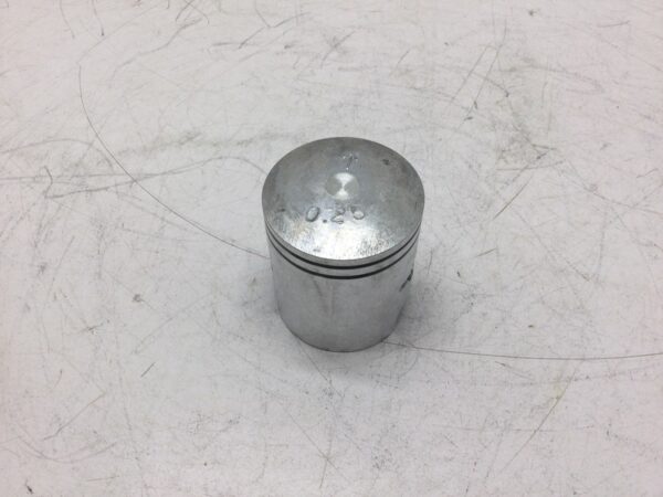 1976 Suzuki OEM Piston - Image 2