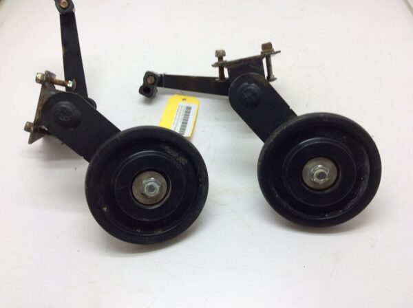 2004 Ski-Doo Rouski Retractable Ski Wheel Set - Image 3