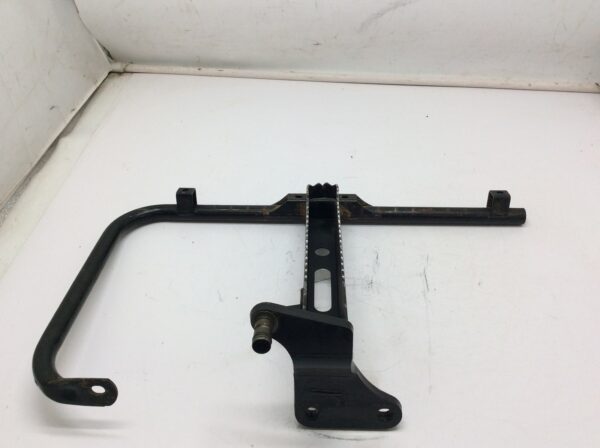 2010 Suzuki LH footrest - Image 2