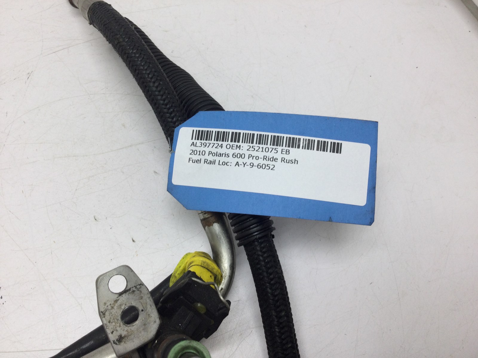 2010 Polaris Fuel Rail With Injectors - Image 5