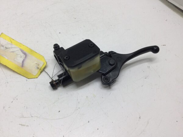 Brake Master Cylinder - Image 3