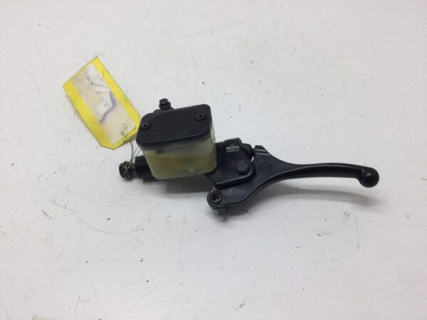 Brake Master Cylinder - Image 4