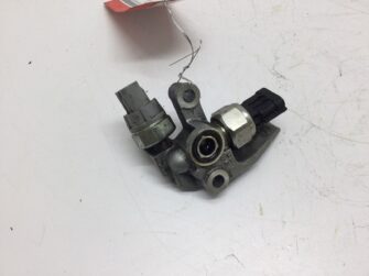 2016 Yamaha Joint With Oil Pressure Sender and Switch