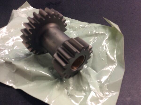 1971 Honda Gear, Sub Transmission Countershaft - Image 4