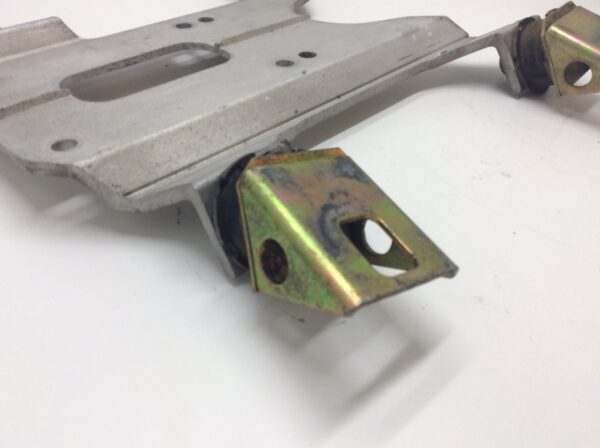 1997 Ski-Doo TOURING SLE 500 L/C Motor Mount Plate - Image 4