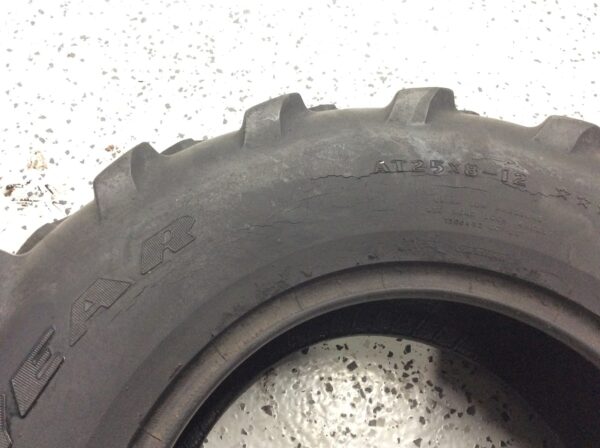2003 Polaris Front Tire - Image 5