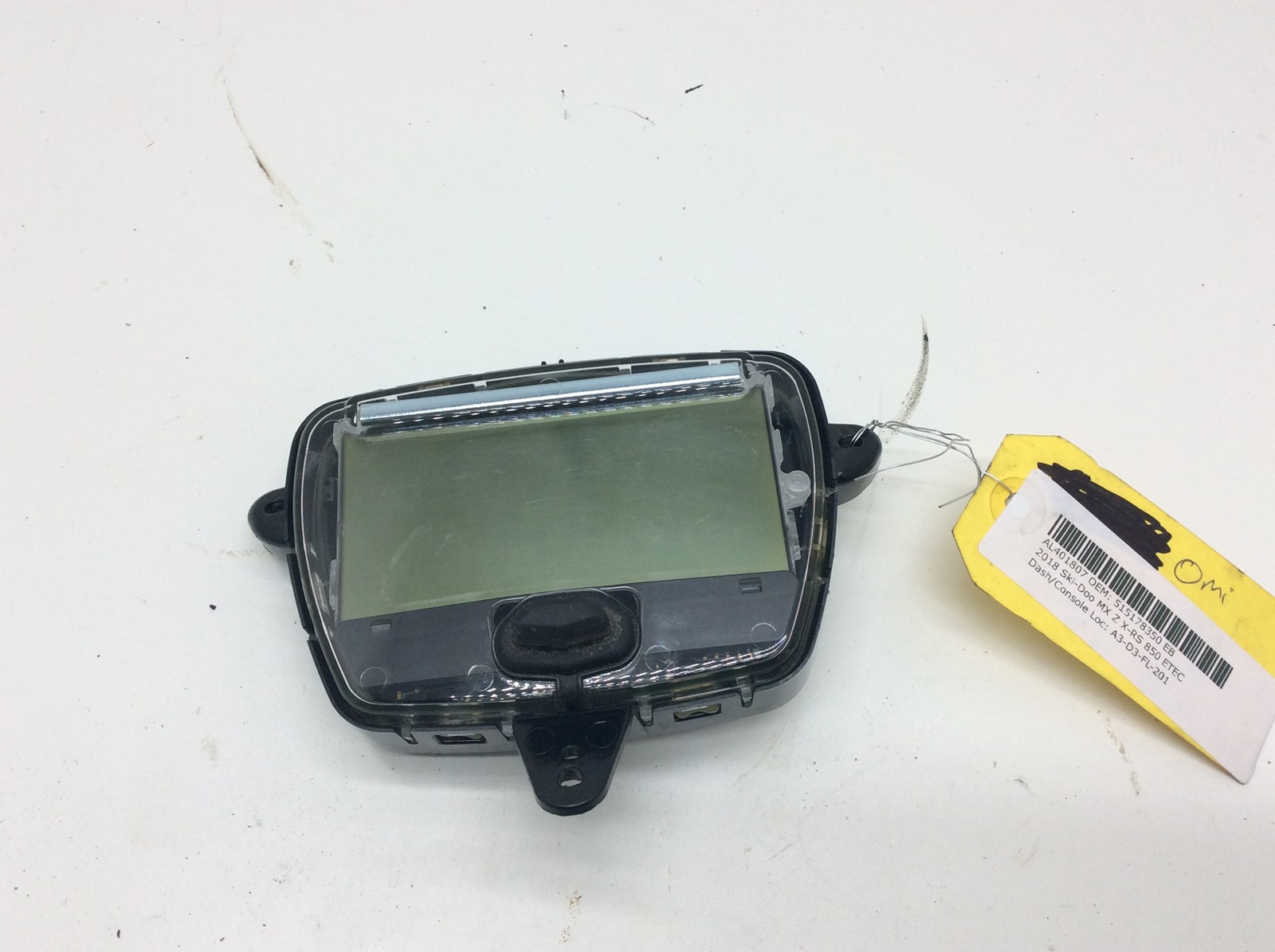 2018 Ski-Doo INDICATOR - Image 2