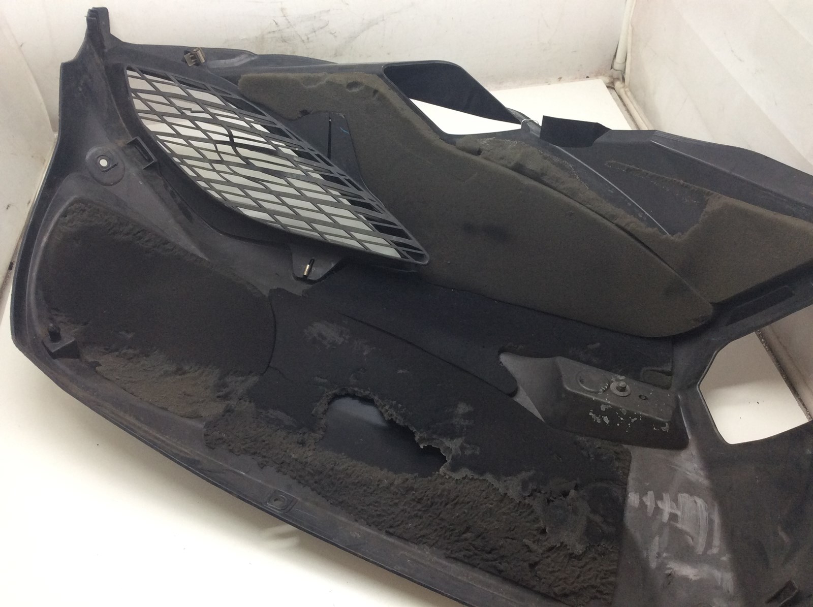 2007 Yamaha Right Side Panel - Image 5