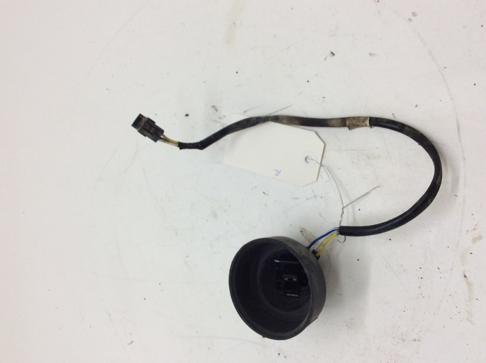 2015 Suzuki HARNESS HEADLIGHT R - Image 2