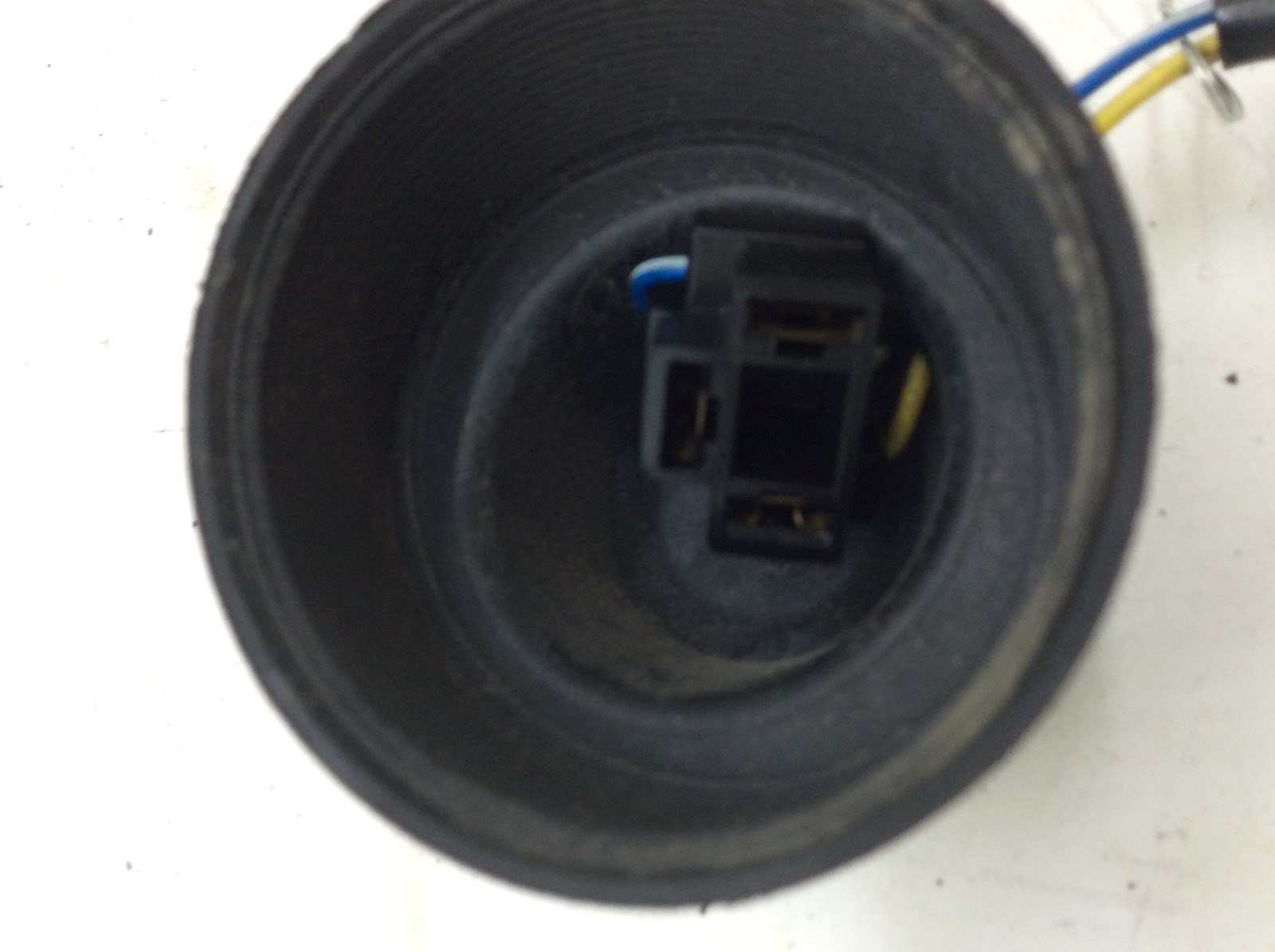 2015 Suzuki HARNESS HEADLIGHT R - Image 3