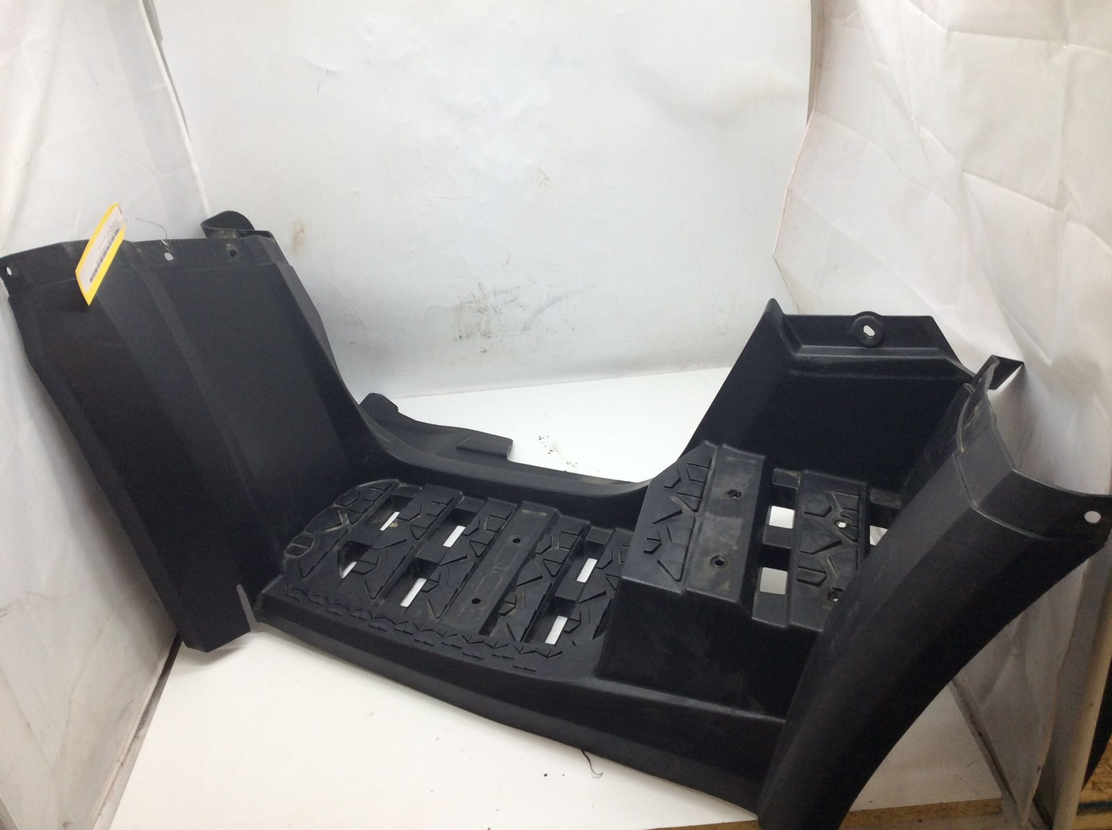 2008 Can-Am foot well left- superseded by #705003633 -fits Outlander Max 800 - Image 2